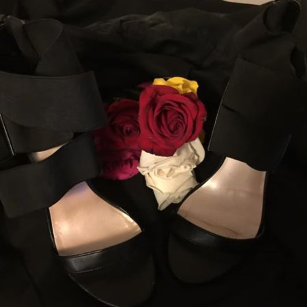shoes - Picture 3 of 3